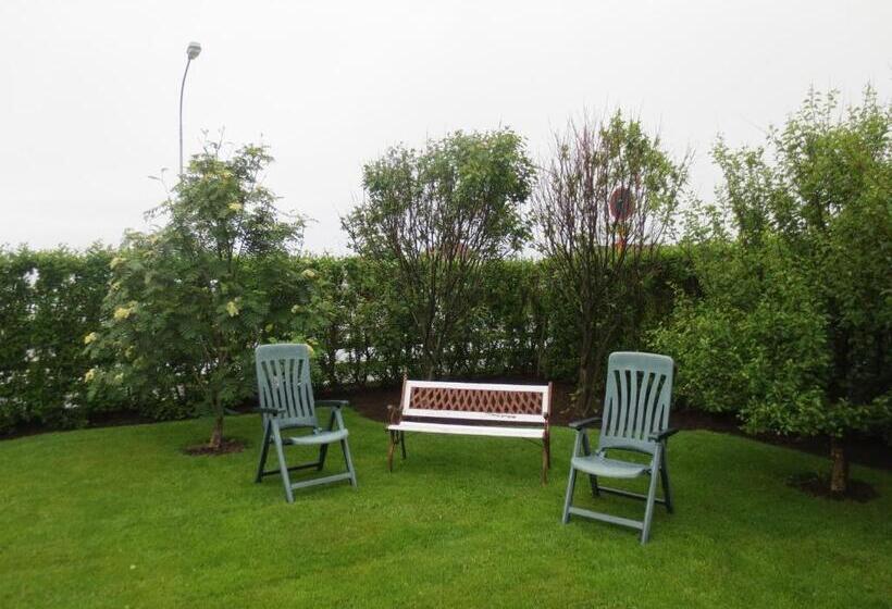 پانسیون Teigur Guesthouse