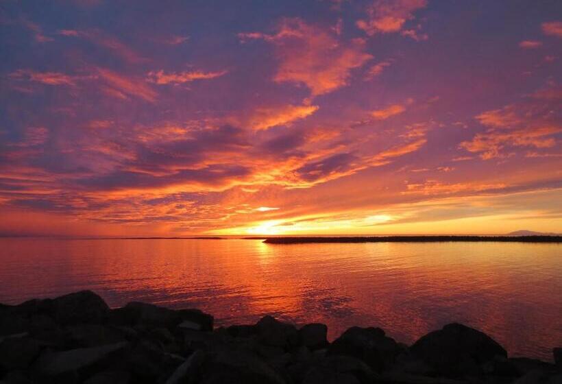 پانسیون Teigur Guesthouse