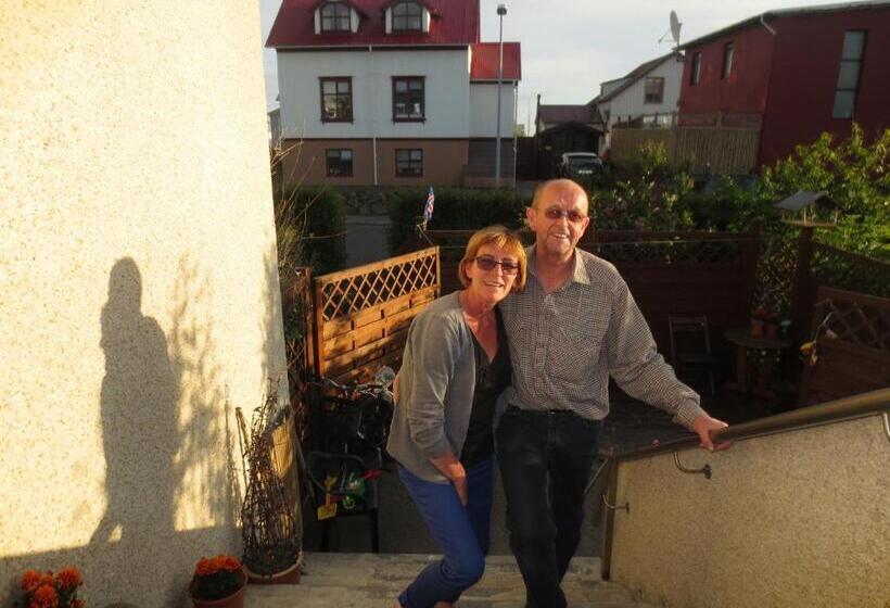 پانسیون Teigur Guesthouse