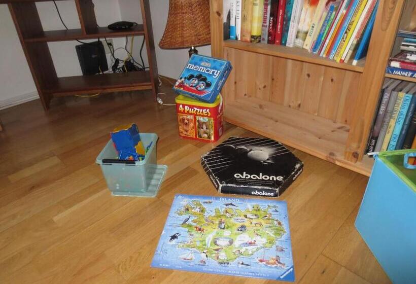 پانسیون Teigur Guesthouse