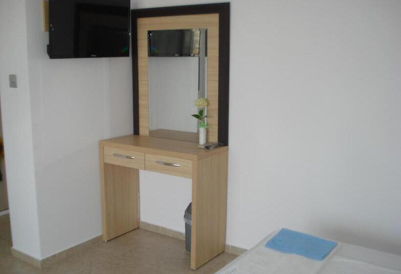 بنسيون The Sunny Home Guesthouse