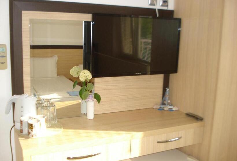 بنسيون The Sunny Home Guesthouse