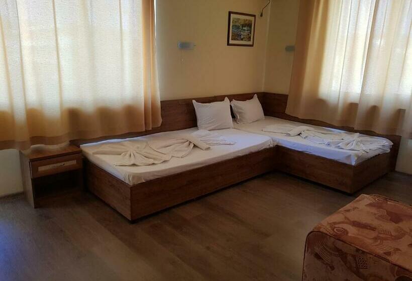 膳宿费 Vladimirov Guest House