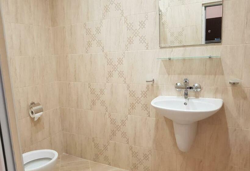 膳宿费 Vladimirov Guest House