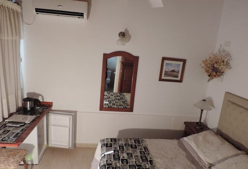 ユースホステル Hosteria Las Piedras