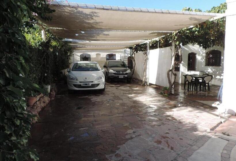 ユースホステル Hosteria Las Piedras