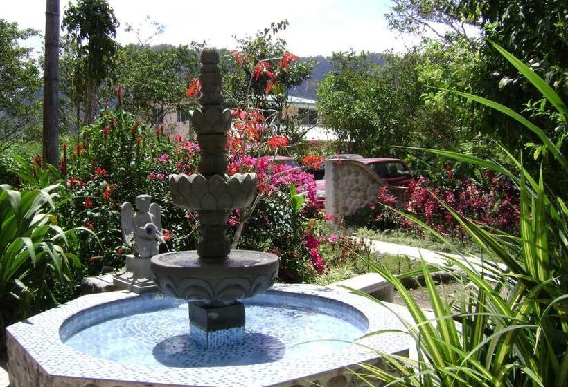 호스텔 Mindo Real