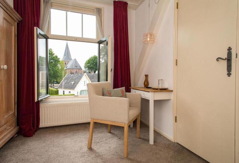 هاستل Restaurant Taverne