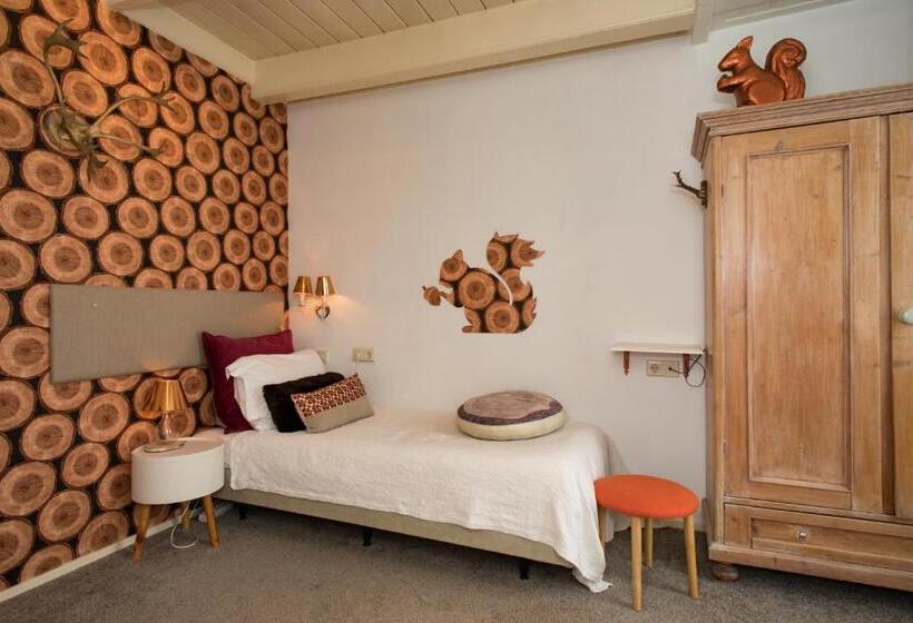 هاستل Restaurant Taverne