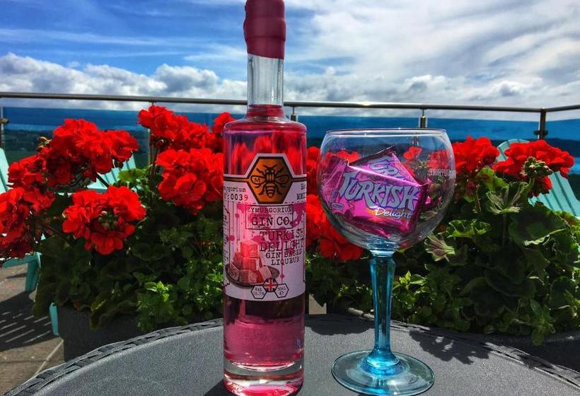 Общежитие The Bay View Inn