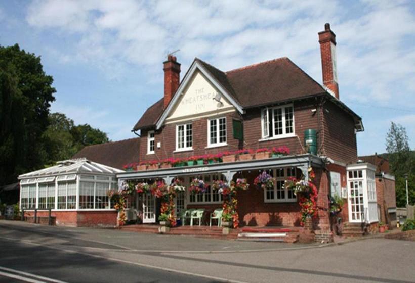 Общежитие The Wheatsheaf Inn