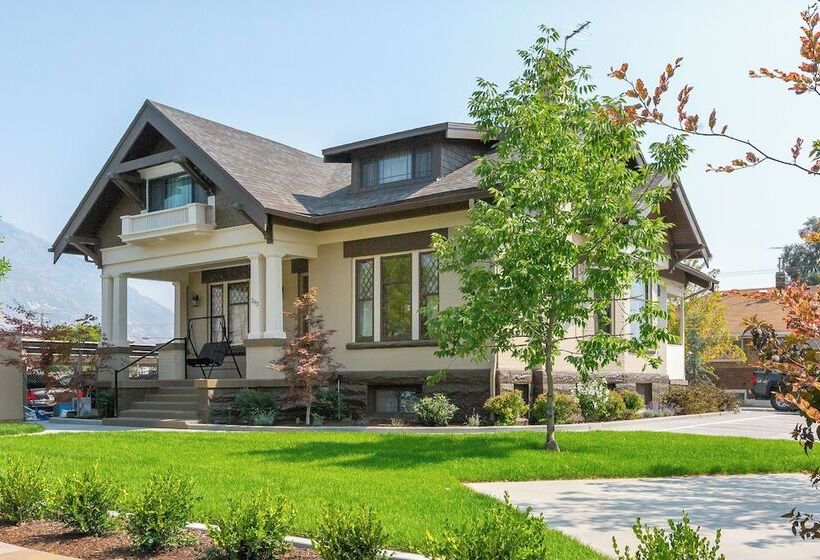 Aspenwood Manor South