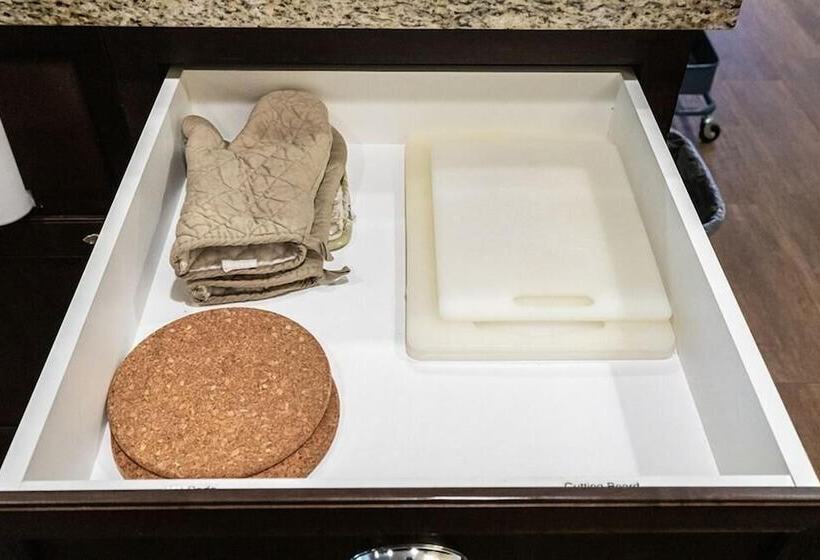 Aspenwood Manor South