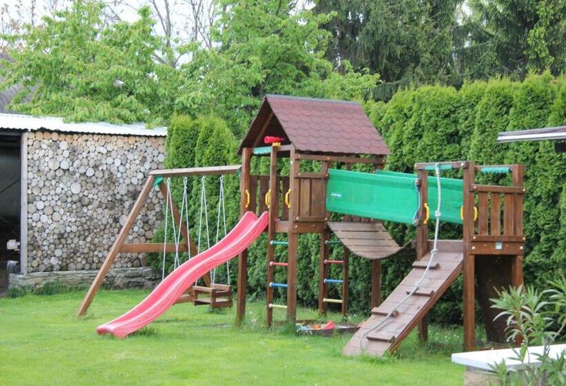 Hangya Panzió és étterem