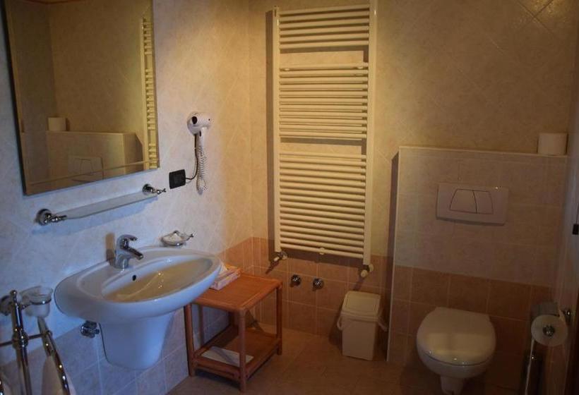 فندق Agriturismo Domus Rustica