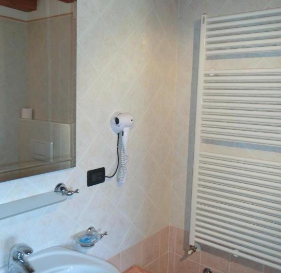 فندق Agriturismo Domus Rustica