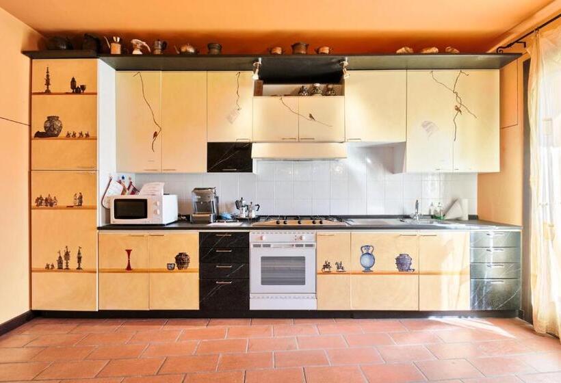 فندق Agriturismo Podere Villa Alessi