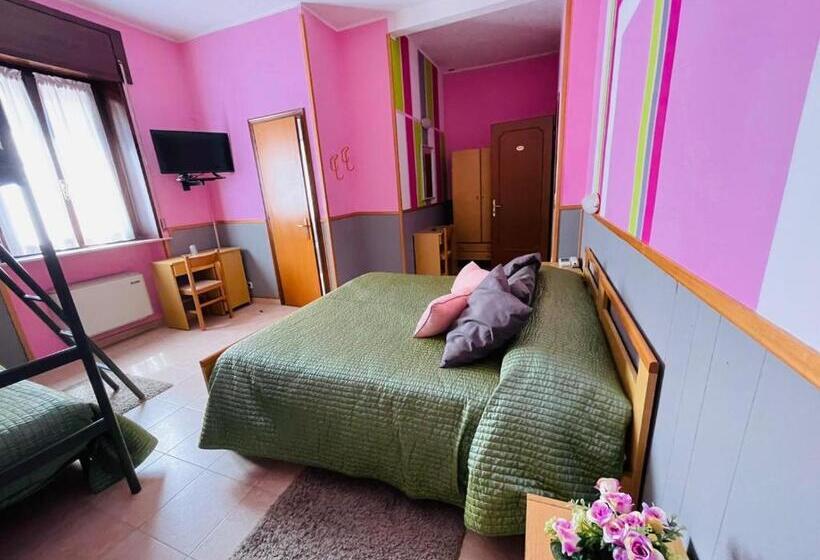 בית מלון כפרי Azzurra