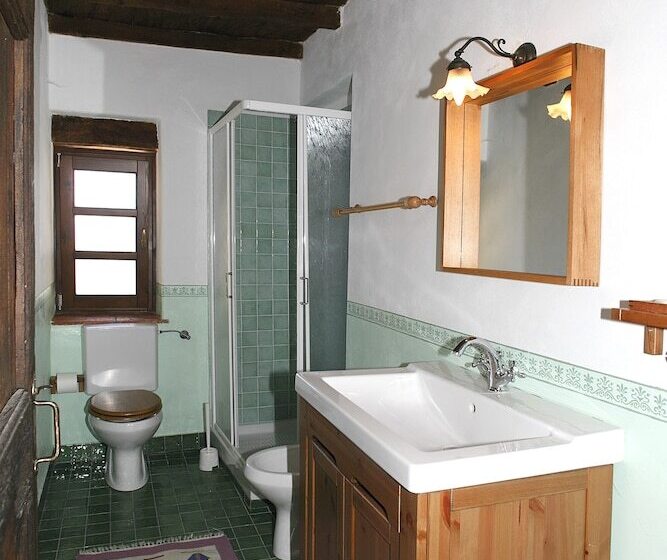 فندق Castello Di Grillano Guest House