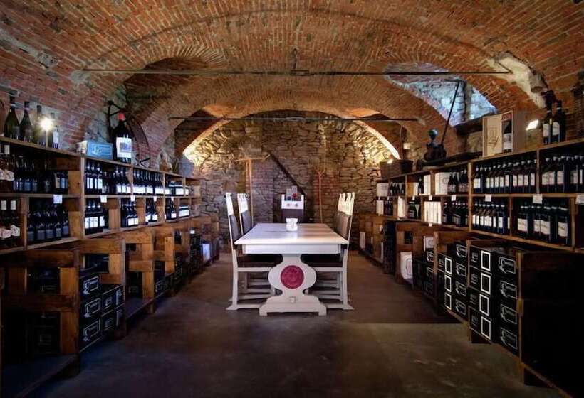 فندق Castello Di Grillano Guest House