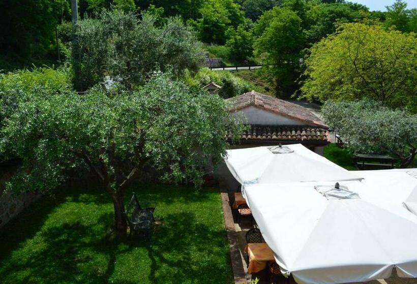 ホテル Colle Del Barbarossa