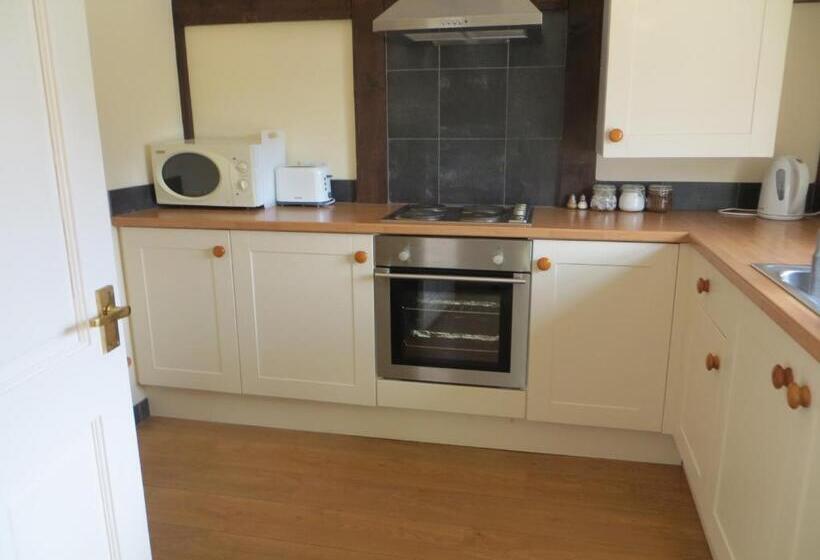 בית מלון כפרי Common Leys Farm