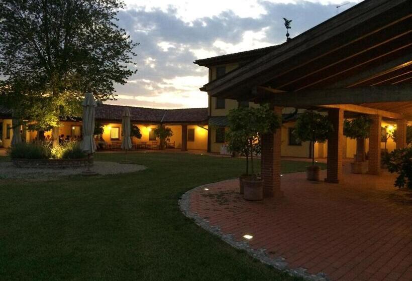 فندق Corte All'olmo