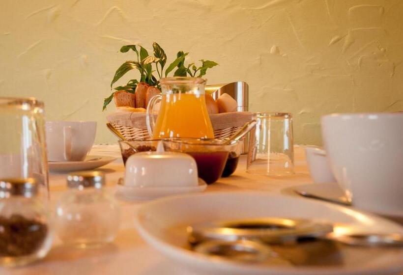 فندق Corte All'olmo