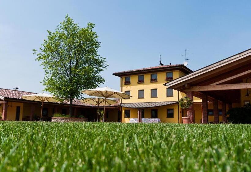 فندق Corte All'olmo