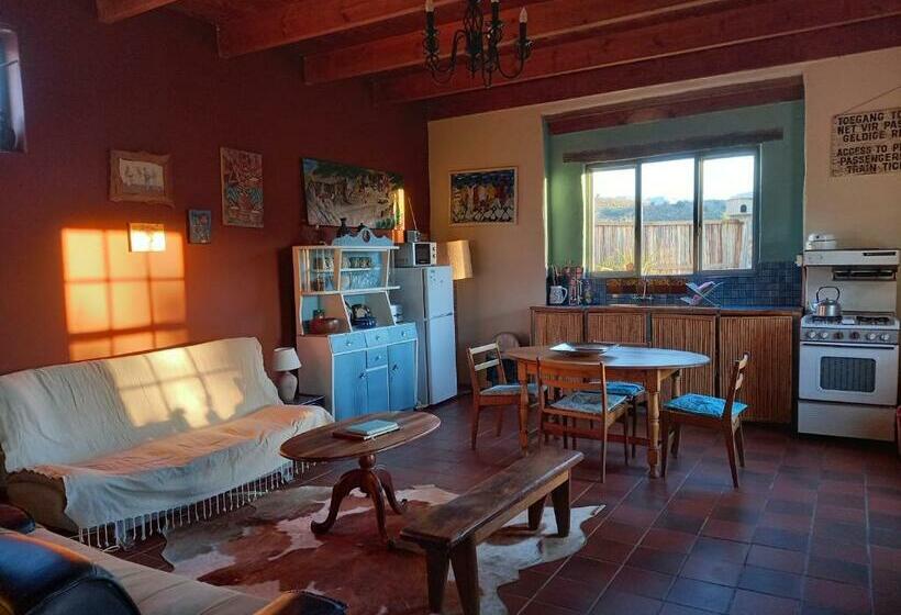 فندق Wolverfontein Karoo Cottages