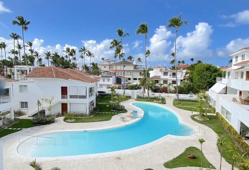 Las Terrazas Vip Pool Beach Club & Spa