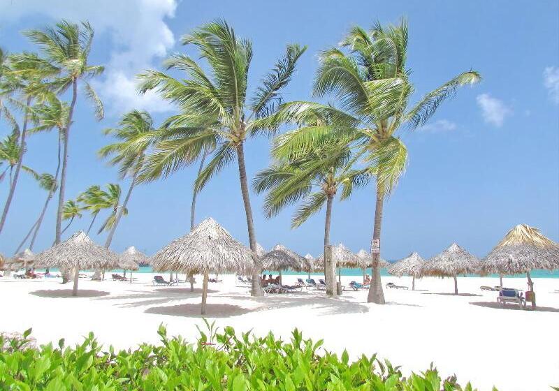 Las Terrazas Vip Pool Beach Club & Spa