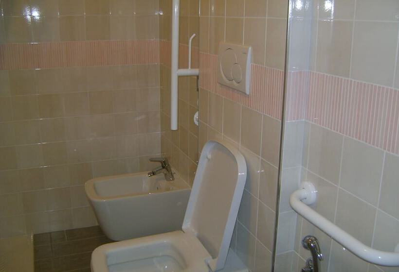 膳宿费 Affittacamere Rubino Guest House