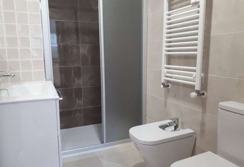 بنسيون Casa Poy