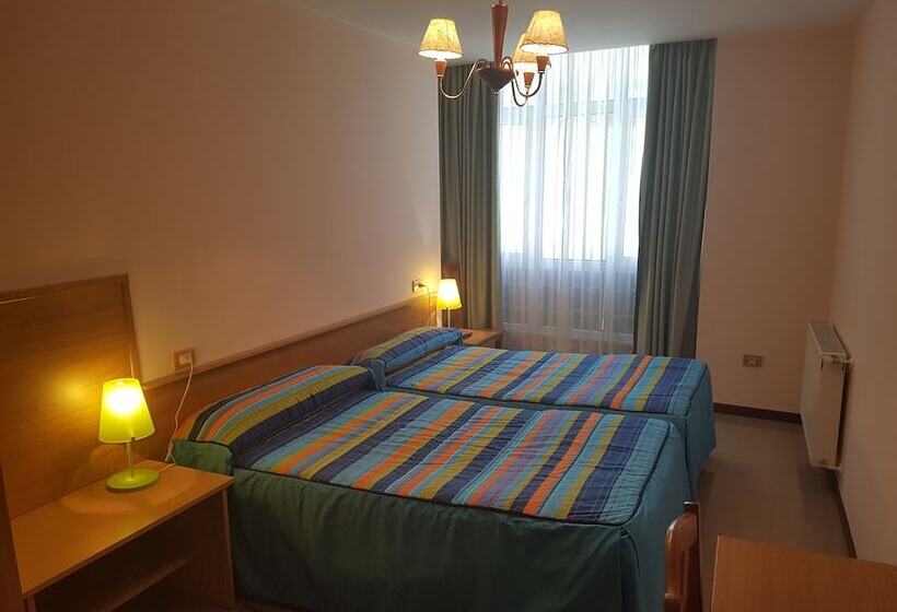 بنسيون Casa Poy