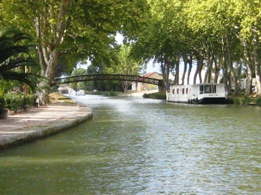 بنسيون Chateau Du Comte