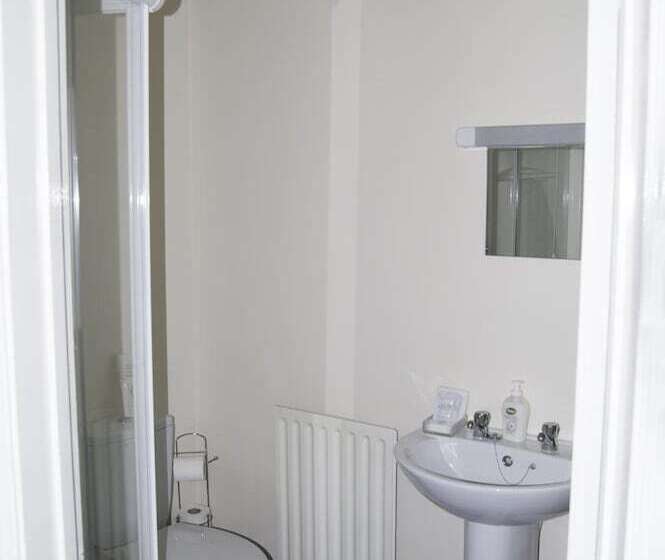 펜션 Fourways Guest House