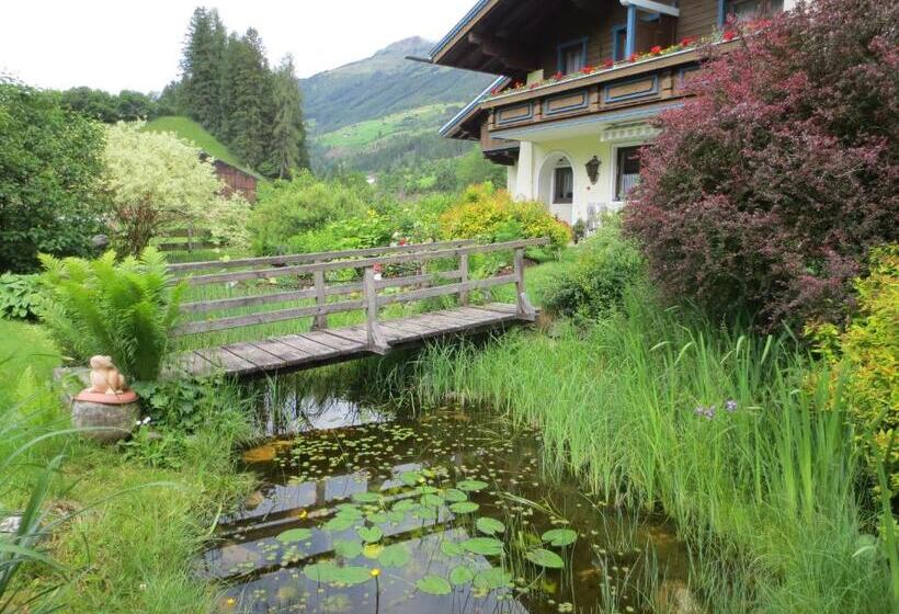 ペンション Gästehaus Scharler