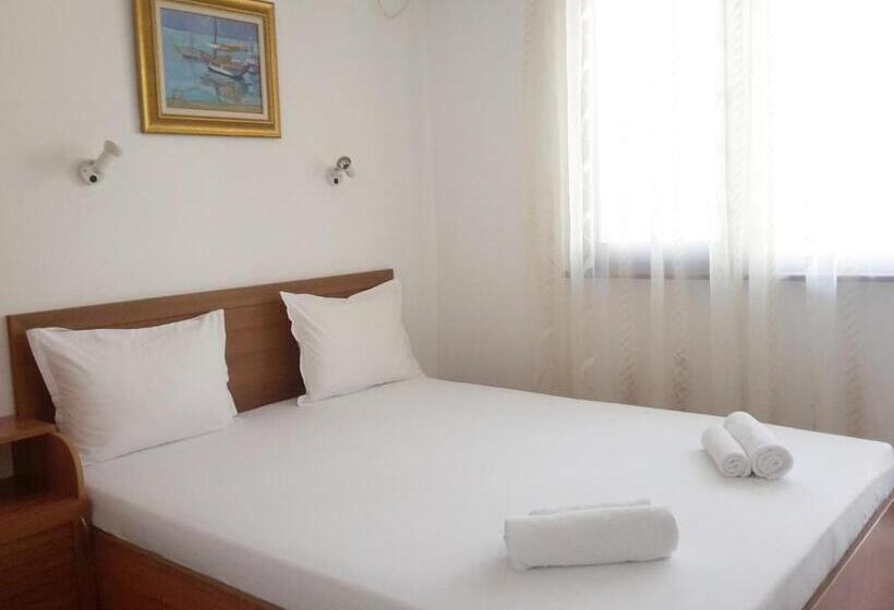 Пансион Guest House Kera