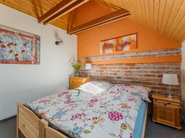 ペンション Holiday Resort švárny