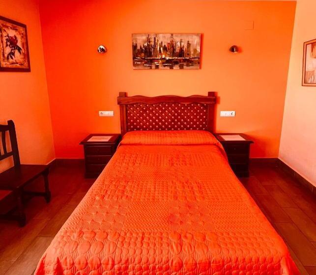 بنسيون Hostal Muriel