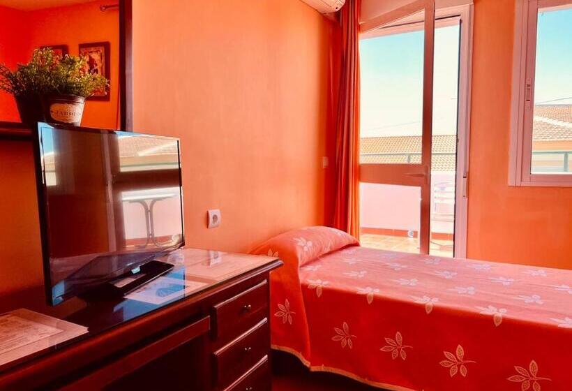 פנסיון Hostal Muriel