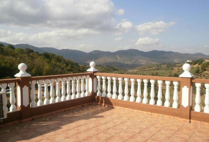 פנסיון Hostal Restaurante Solaire