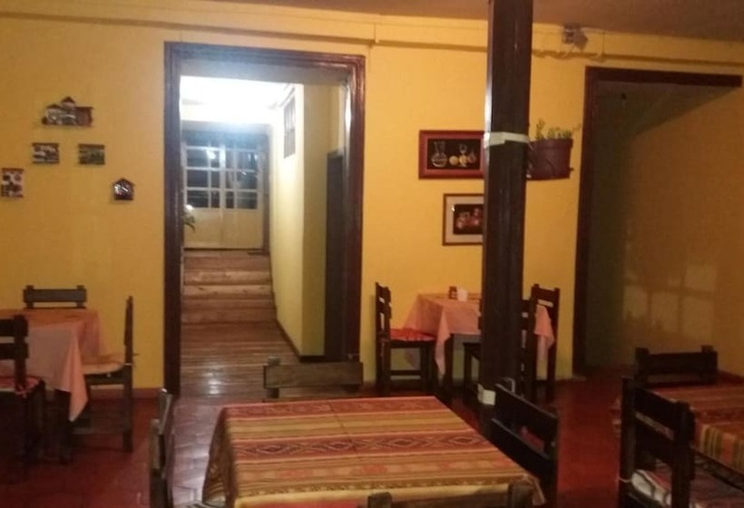 ペンション La Querencia