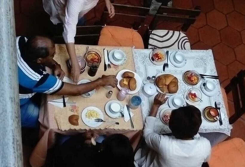 ペンション La Querencia