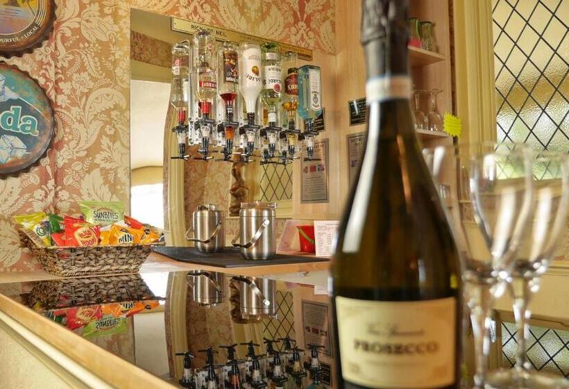 膳宿费 Lamorna Lodge