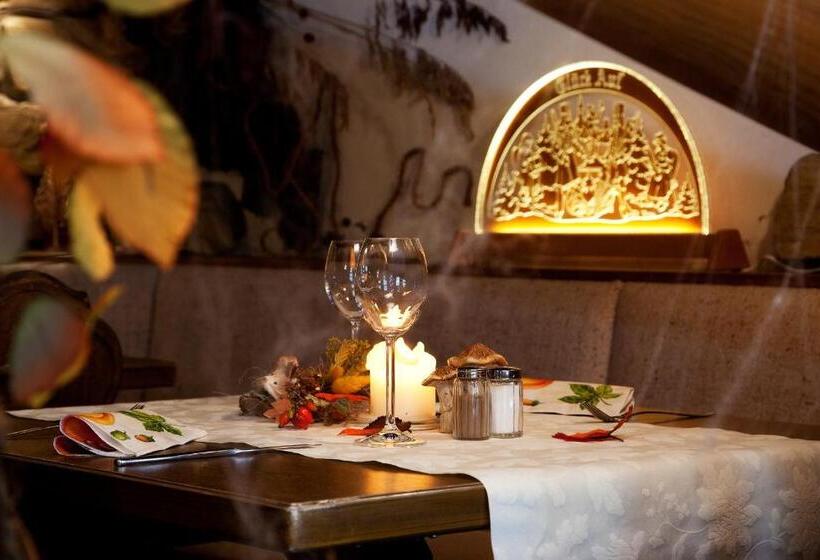 ペンション Landhotel Trakehnerhof