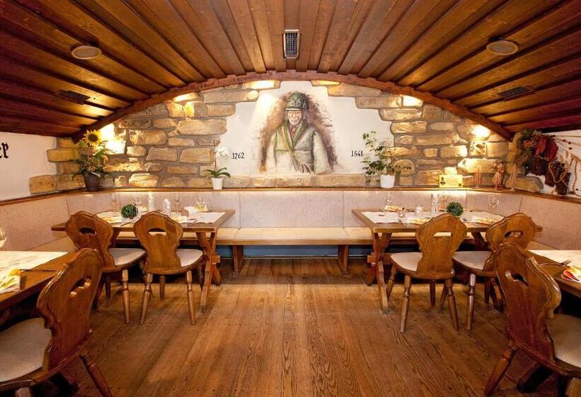 ペンション Landhotel Trakehnerhof