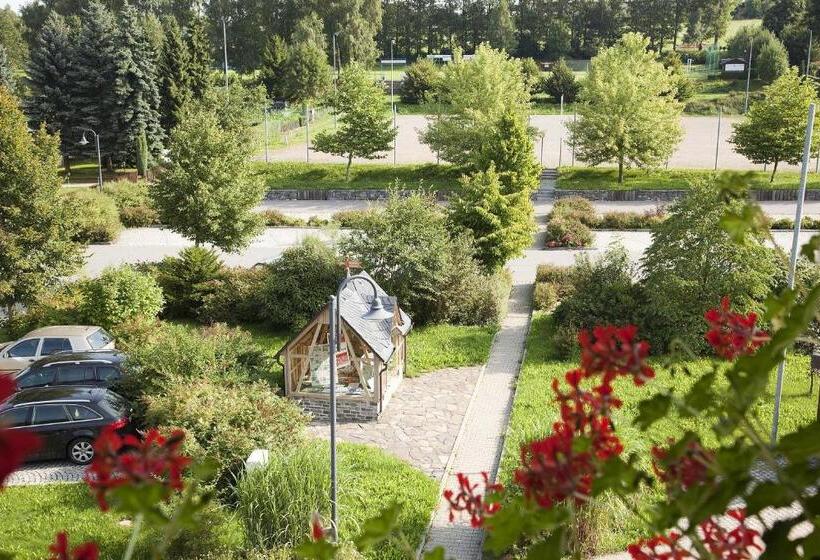 ペンション Landhotel Trakehnerhof