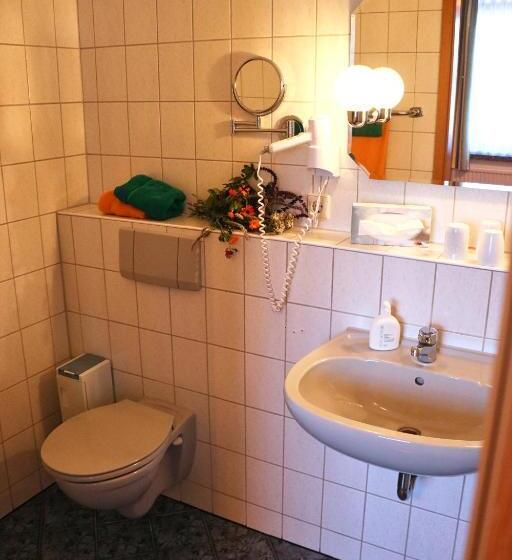 펜션 Landhotel Trakehnerhof